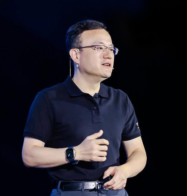 ——  耀世娱乐 耀世CEO 程鹏